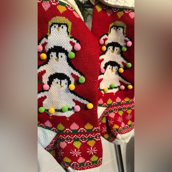Red White Penguin Knit Cotton Christmas Stockings Balls Festive NWT - Picture 5 of 5